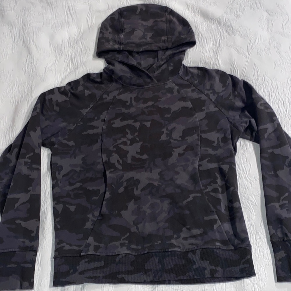 Lulu Lemon Black Camo Hoodie